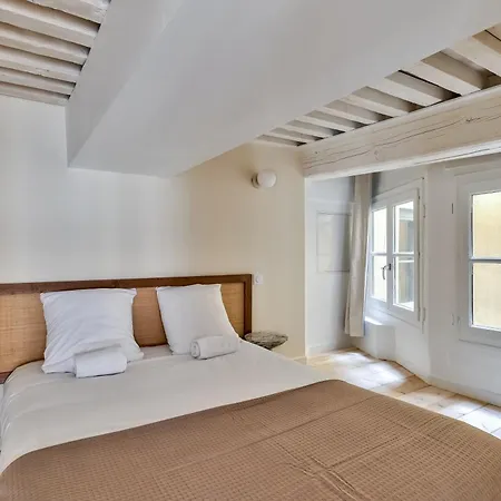 Nocnoc Le Trianon Aparthotel